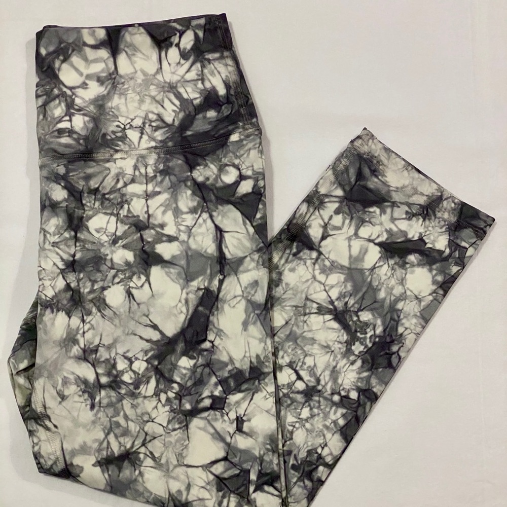 Lululemon Wunder Under Crop 21”